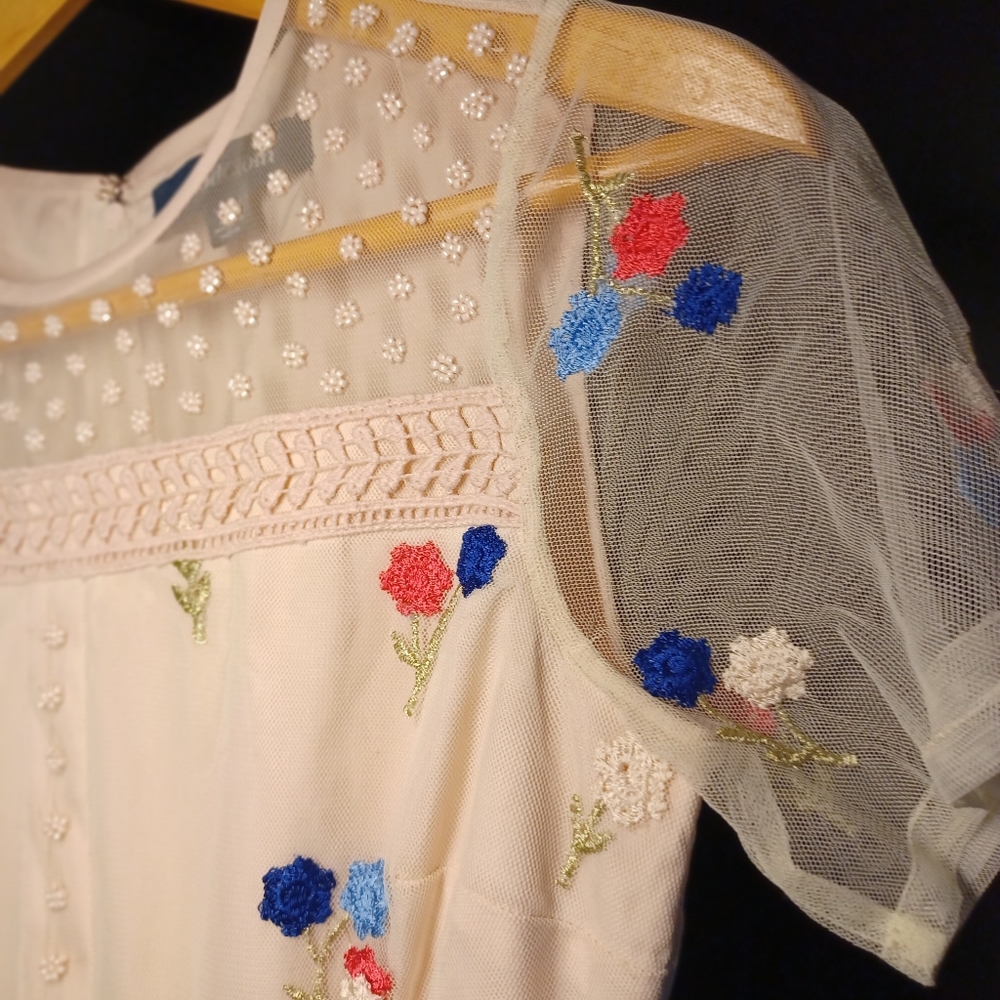 Modcloth Dress with Floral Embroidery and Beading Size XS NWOT